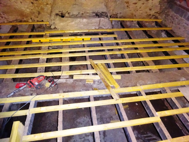 preparation calage futur plancher.JPG