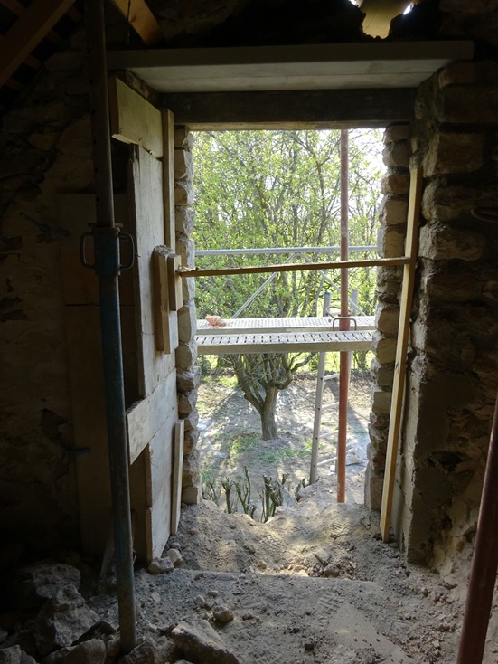 porte interieur mercredi soir.JPG