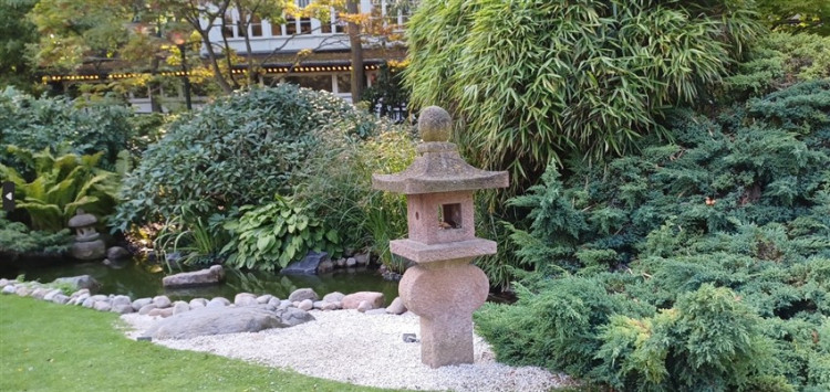tivolizen1 (850 x 402).jpg