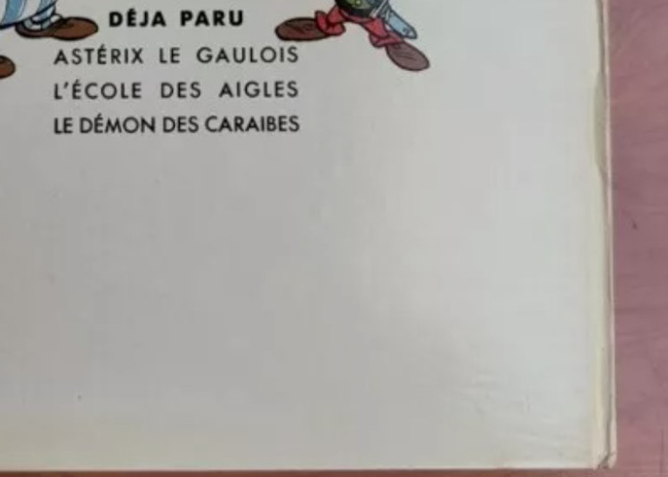 Asterix Le Gaulois_quatre_couverture_1.jpg
