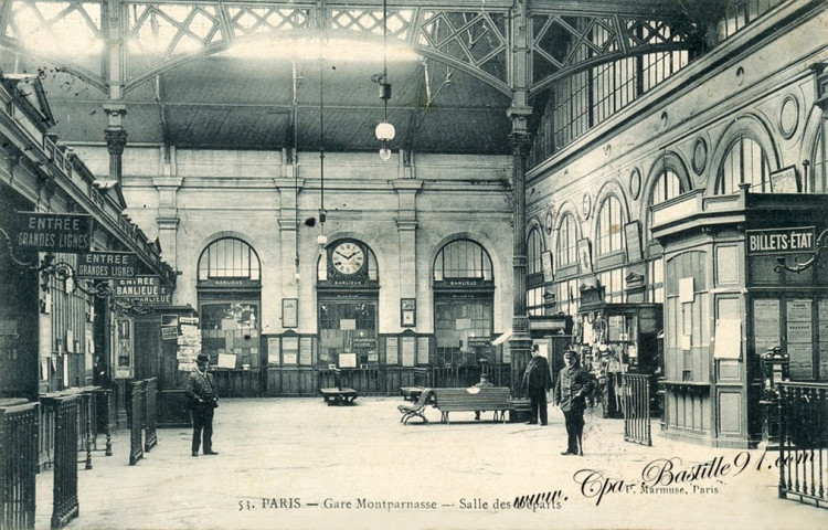 CPA Gare Montparnasse - salle des départs.jpg