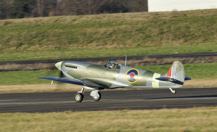 Tornado Filton 8285395486_43b26a6fda_b.jpg