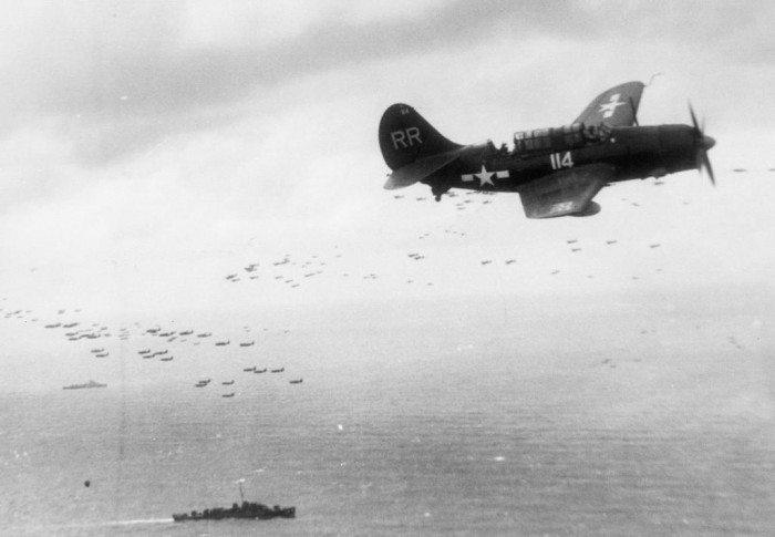 VALMY SB2C-4EofBombingSquadron88VB-88inflightovershipsofTaskForce581945_zpsc395cc97.jpg