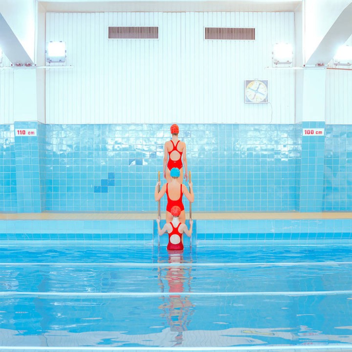 _Swimming-Trinity-Series-by-Maria-Svarbova-2-900x900.jpg