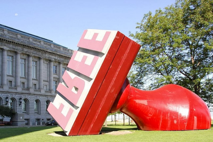 free-stamp-at-cleveland-city-hall-collaboration-with-van-bruggen.jpg